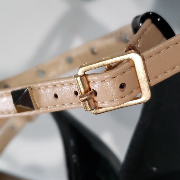 ⭐HOST PICK⭐Charlotte Russe Gold Stud Accent Open Toe Heels - Picture 13 of 15